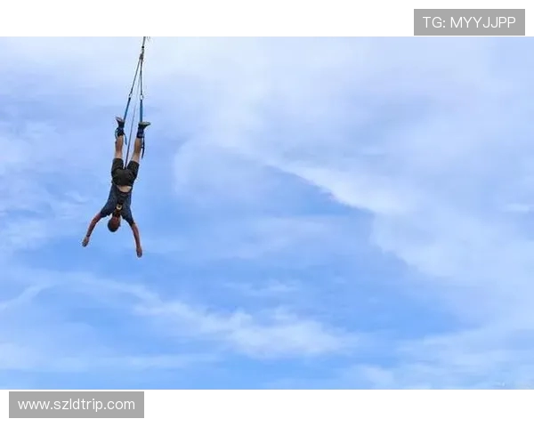 极限运动的魅力与挑战：深入重庆极限运动队的团队协作之旅