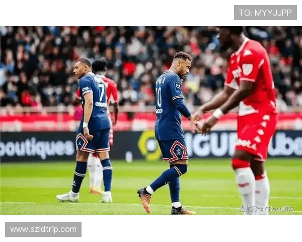 巴黎圣曼主场迎战兰斯争夺法甲积分榜重要胜利
